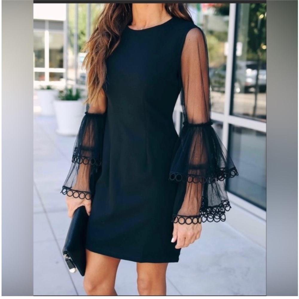VICI Here She Comes Lace Bell Sleeve Dress - Picture 2 of 11